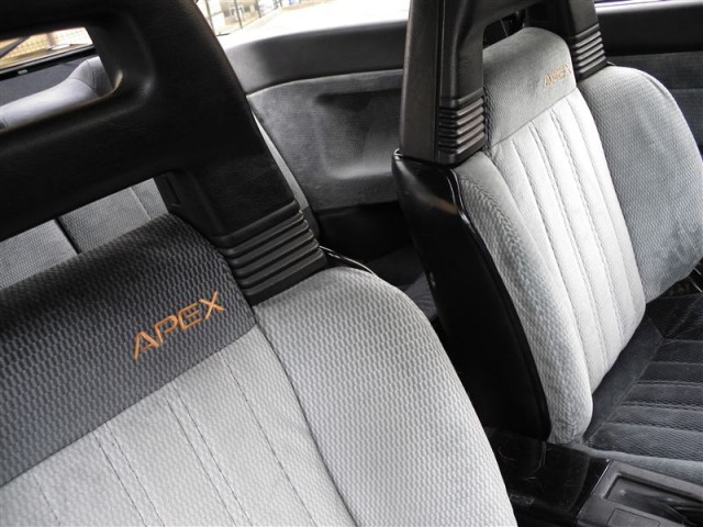 Toyota Sprinter Trueno AE86 Black Limited Interior