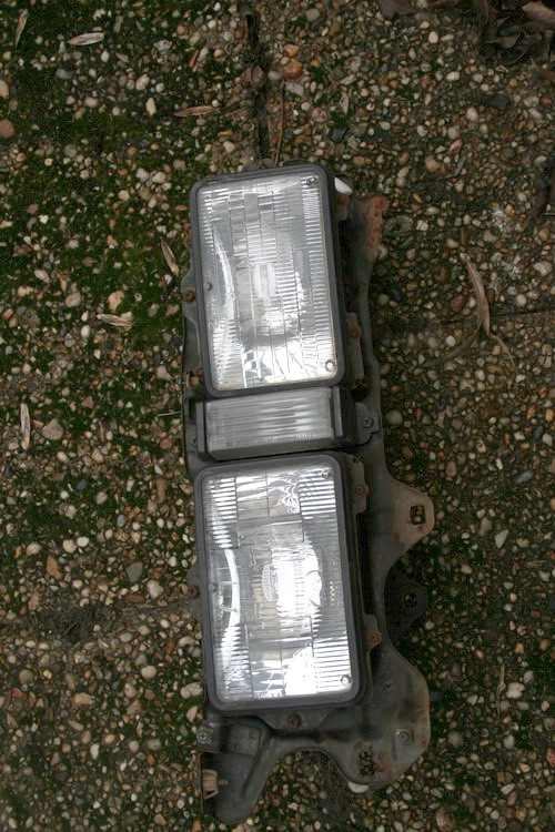 The other Carina AA63 double headlights