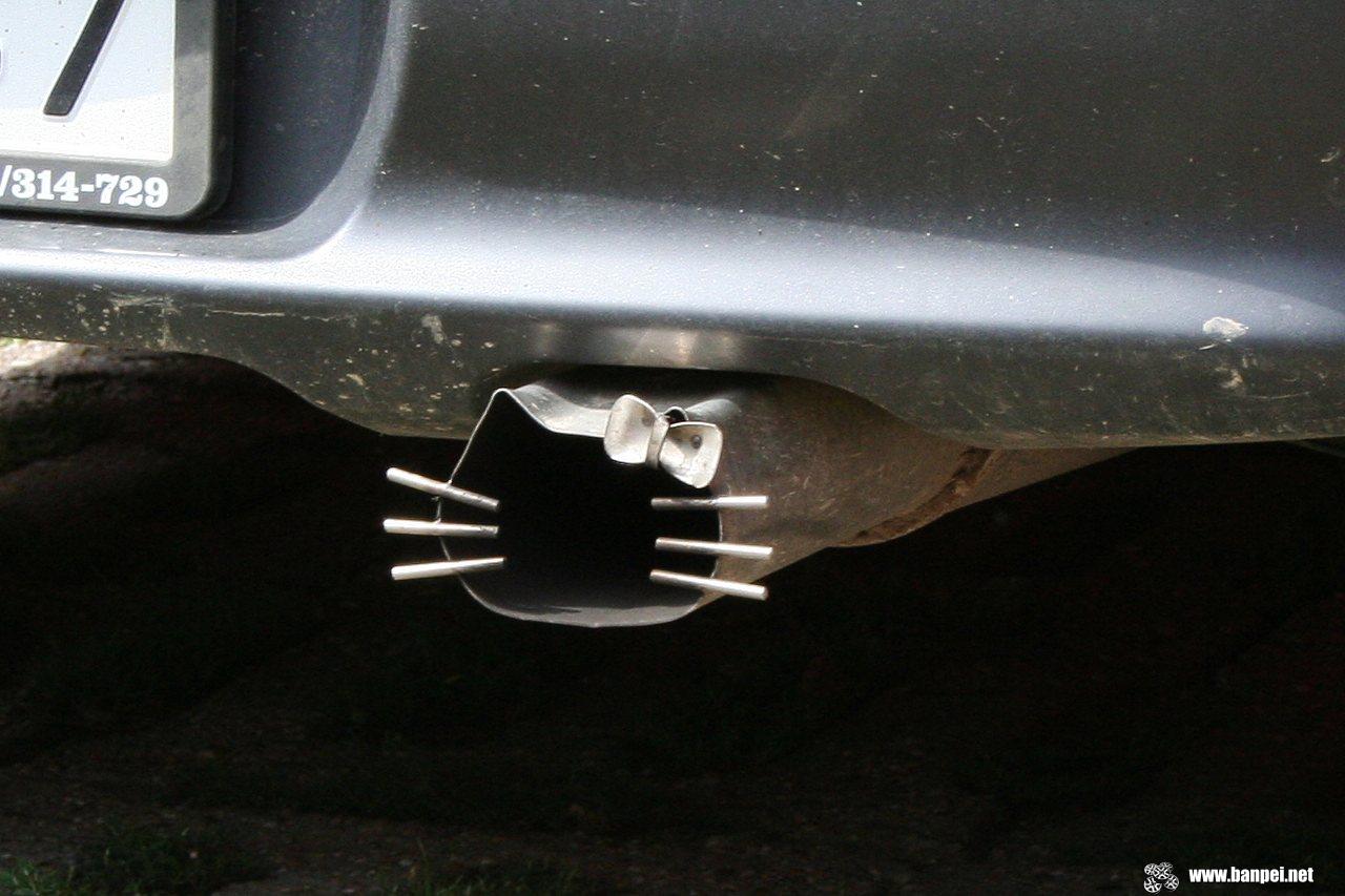 Hello Kitty exhaust tip on Hungarian Suzuki Swift (Cultus)