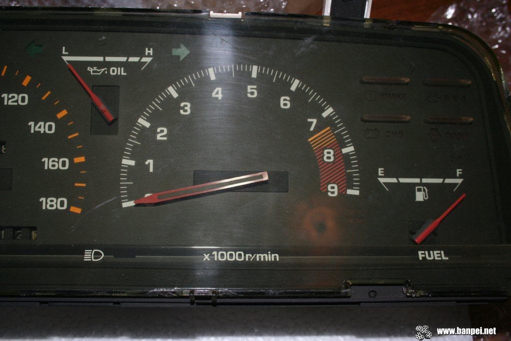 Carina GT-R AA63 cluster, zoom in tachometer