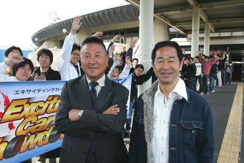 Daijiro Inada and Tsuchiya opening the 2008 Optionland showdown