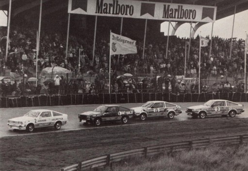 Dutch Corolla Cup with four Corolla TE71 in the rain