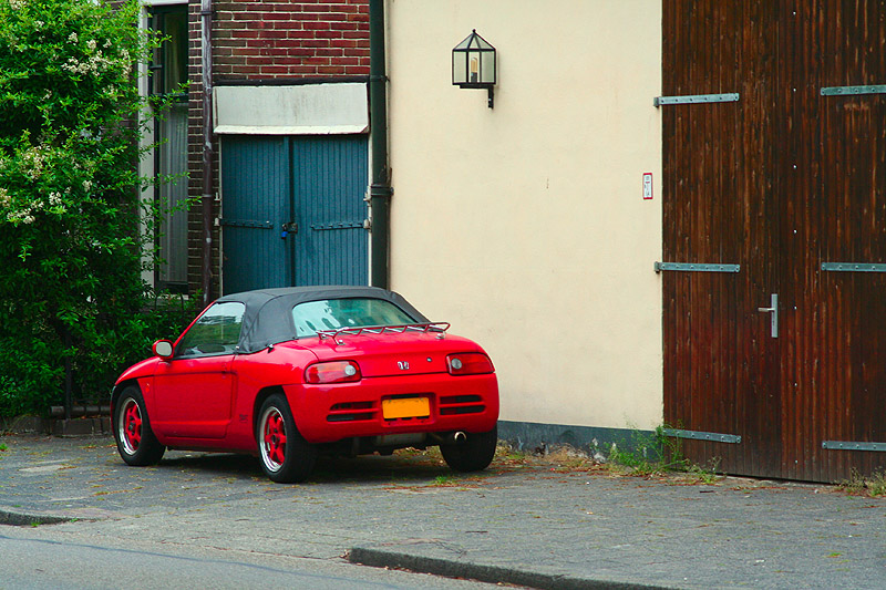 1992 red Honda Beat