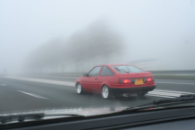 Oldskulls Levin AE86 in the mist