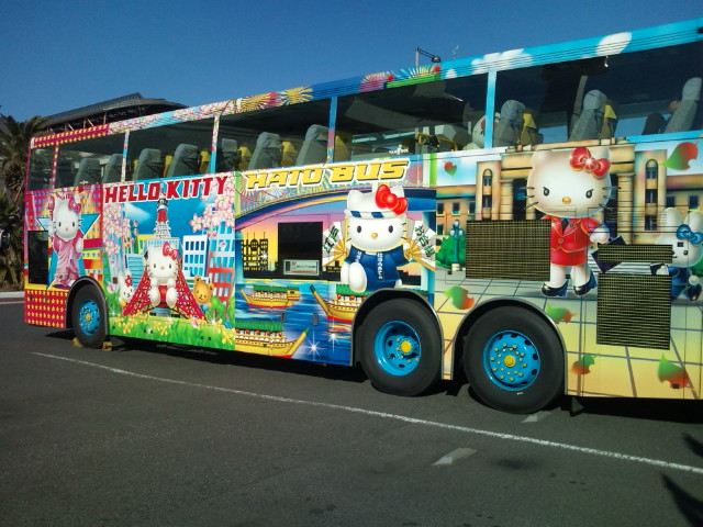 Hello Kitty bus at the JCCA NYM 2012