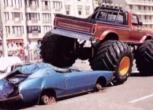 Monstertruck crushing a Skyline C110