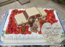 Corolla KE70 wedding cake