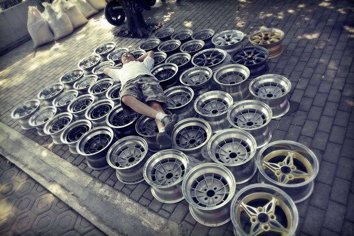 Vintage wheel bed