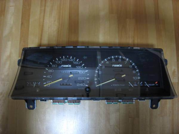 TOM's AE86 gauge cluster with 240 km/h speedometer and 10K rpm tachometer
