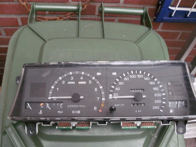 AE86 Trivia EUDM Toyota Corolla GT AE86 gauge cluster