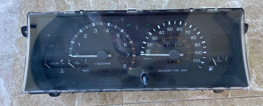 USDM kouki Toyota Corolla SR5 AE86 gauge cluster