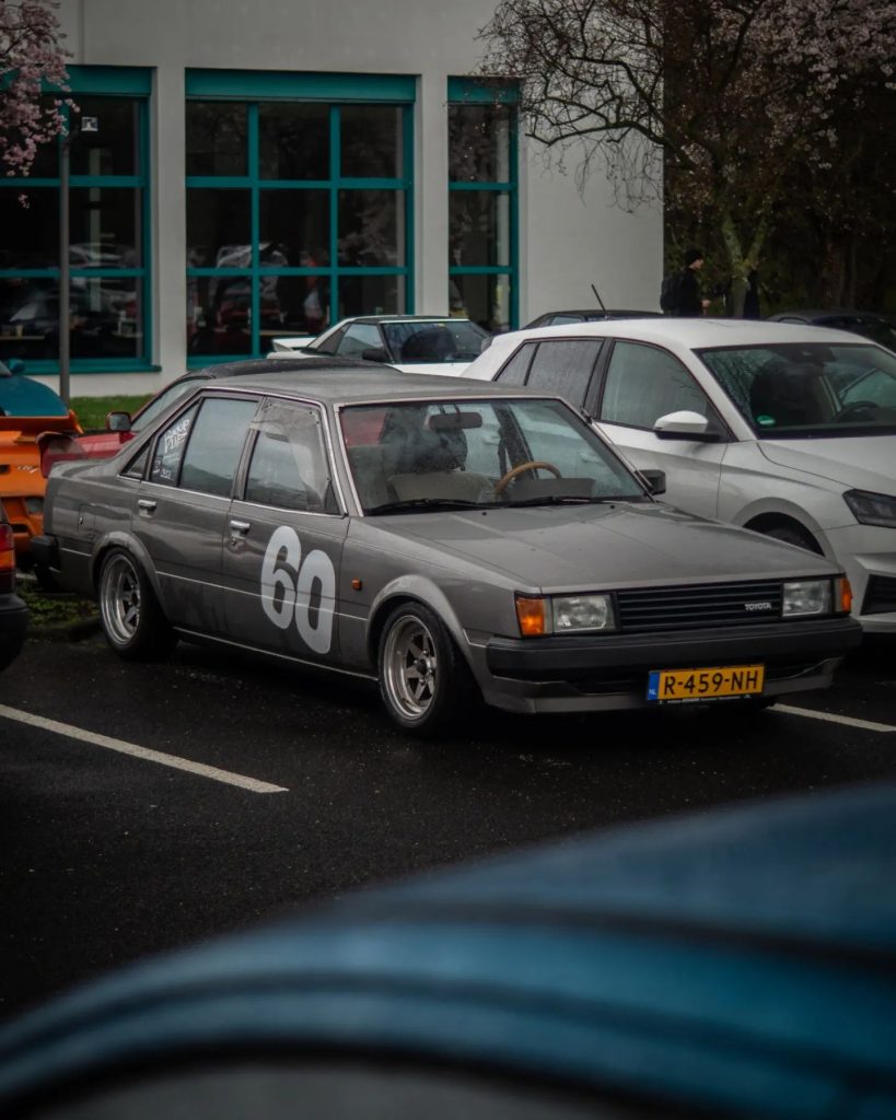 Premium Shitbox's Toyota Carina TA60 on SSR Longchamps