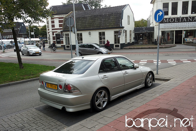 Toyota altezza jdm