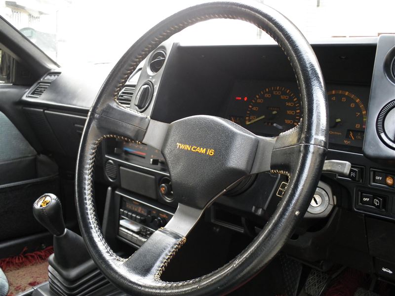 Toyota Sprinter Trueno AE86 Black Limited Steering Wheel