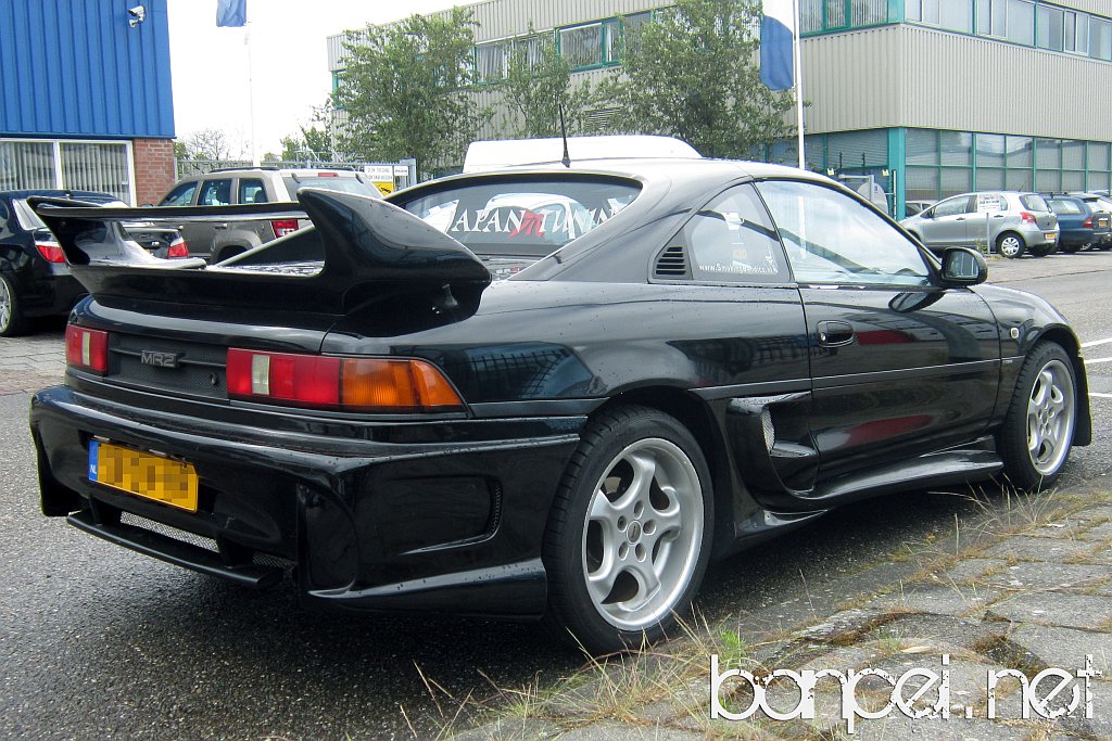 Down on the Street: Toyota MR2 SW20