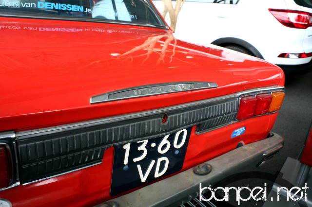 Nissan 2400GT HGLC10 at Garage Denissen