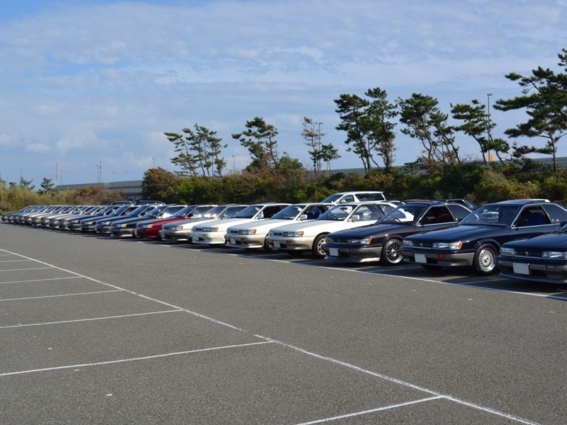 Can you count all these Nissan Leopard F31s?