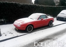 Down on the Street: Snowy Mazda MX-5 NA