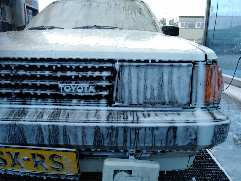 First wash of the Toyota Carina in 5 years!