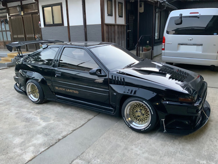 Sprinter Trueno Black Limited with Lambo scissor doors - SSR Formula Mesh