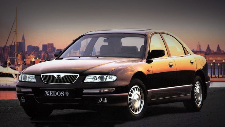 Mazda Xedos 9, similar to the one in Diana's ad