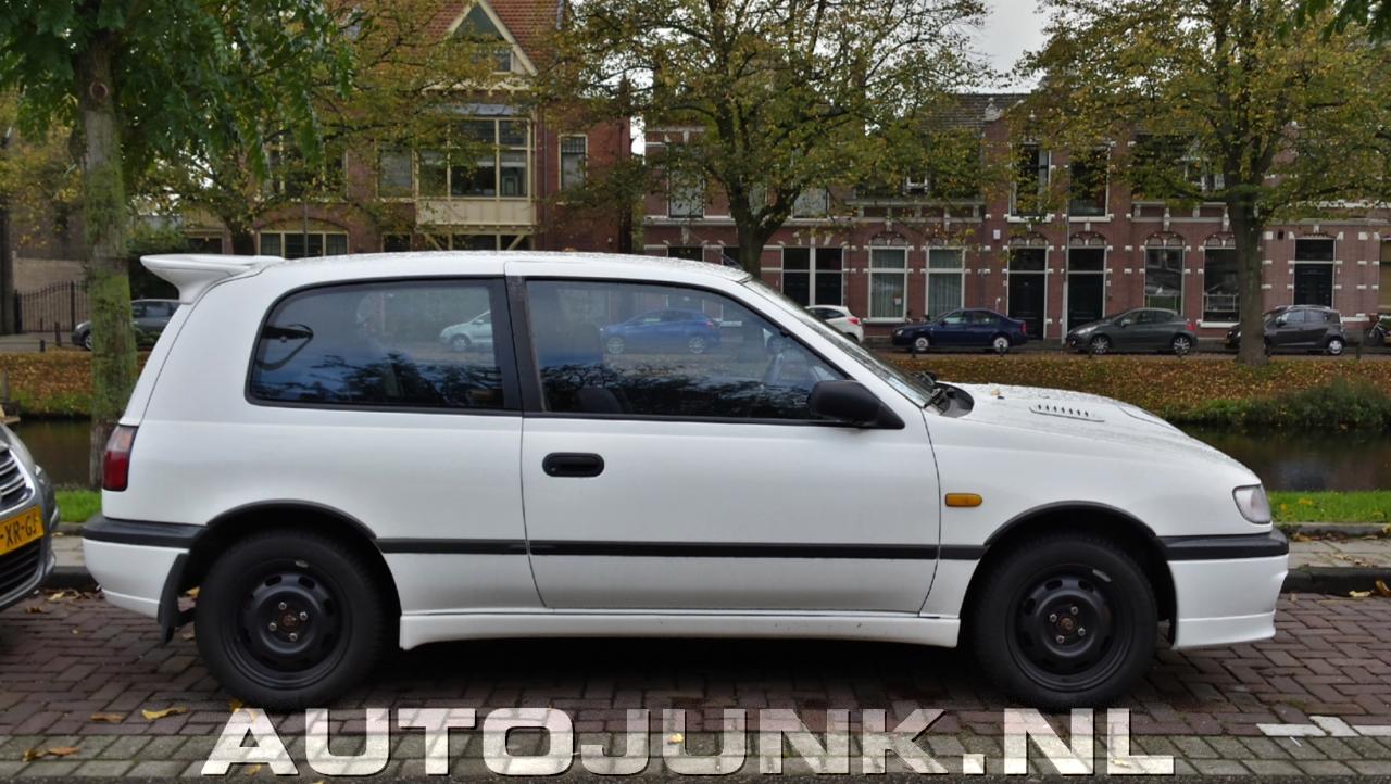Nissan Sunny GTi-R on diplomatic plates. (image courtesy of Autojunk)