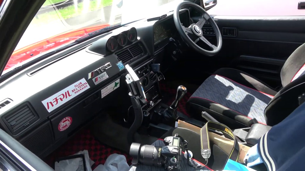 Interior of the red Carina GT-TR TA63 is a bit modified