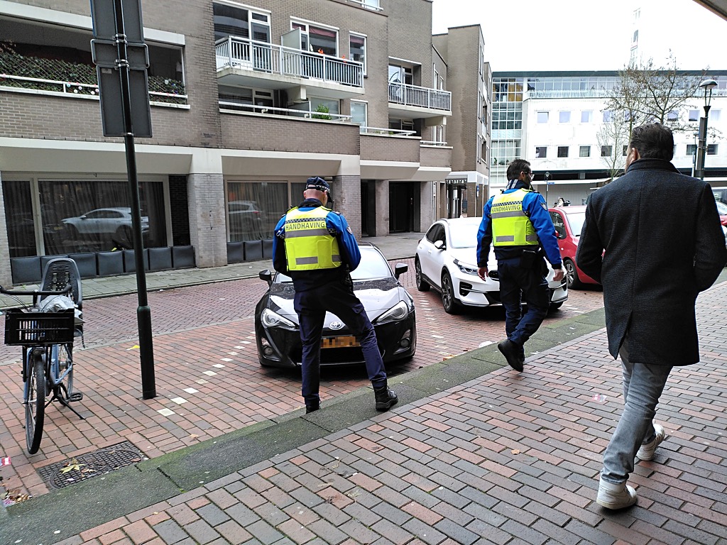 Toyota GT86 gets a fine for not having the proper permit