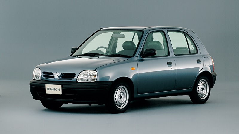 Nissan March E♭ was the most basic trim level
