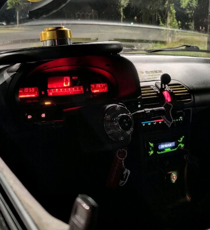 Über rare JDM digital gauge cluster installed