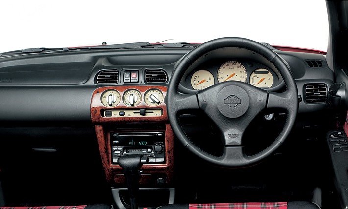 2000 Nissan March Polka K11 interior and dashboard