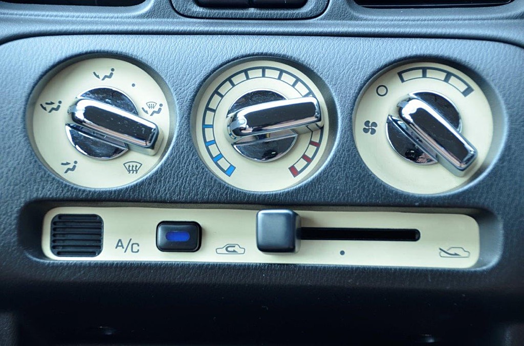 The final incarnation of the Rumba received chromed aircon controls