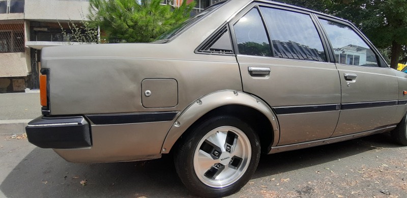 Wheels have been swapped for a set of AE86 Pizza Cutter wheels