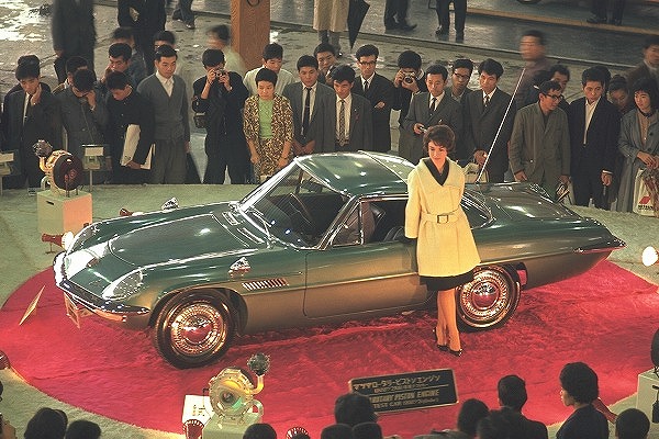 Mazda Cosmo Sports 110 prototype at the Tokyo Motor Show in 1964